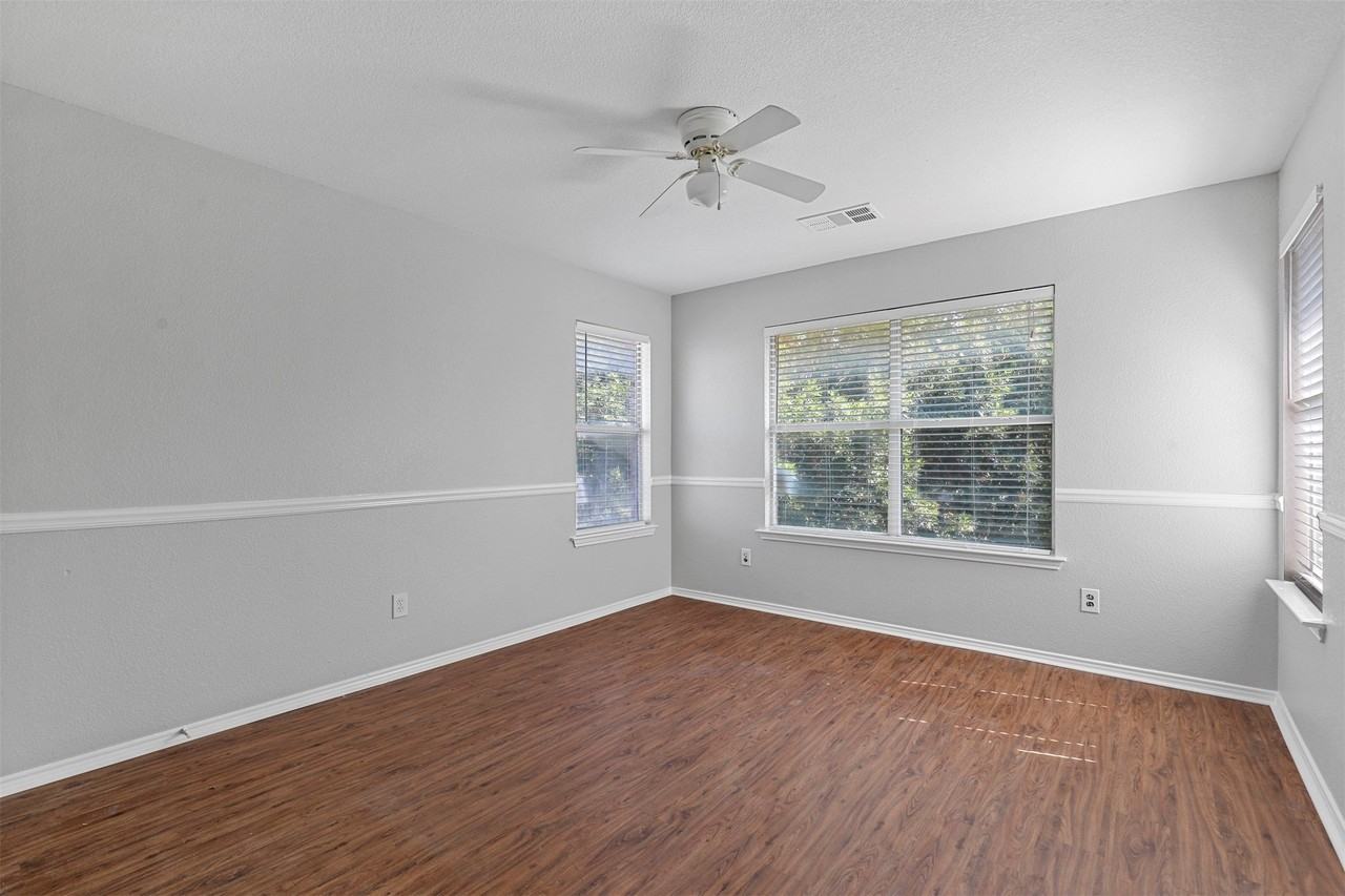 813 Jockey Club Ln - Photo 7 of 16