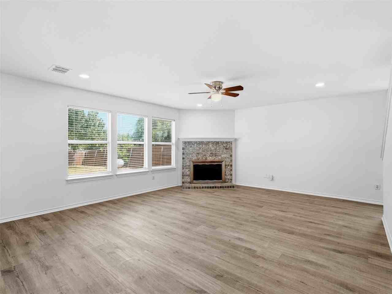 2808 High Pointe Blvd - Photo 7 of 35