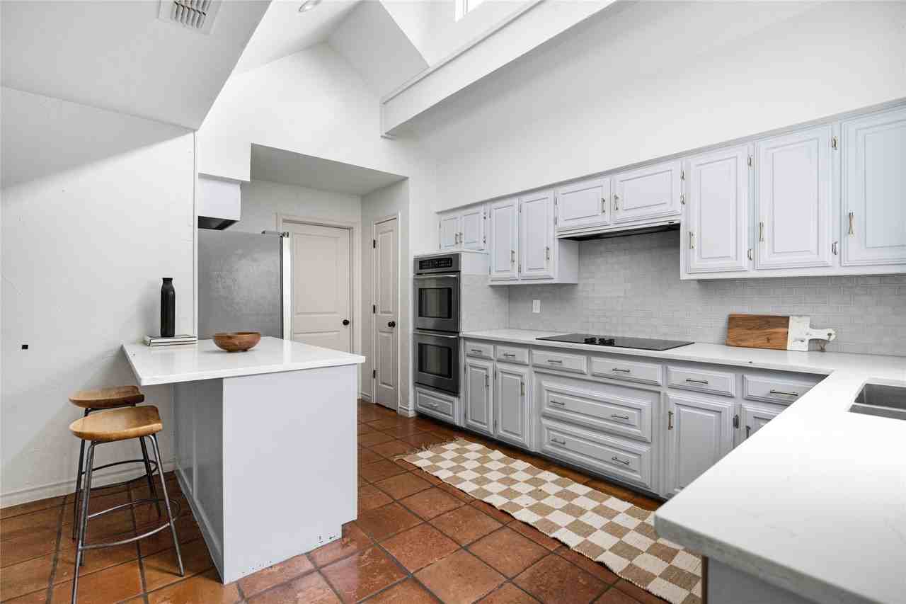 9535 Viewside Dr - Photo 6 of 28
