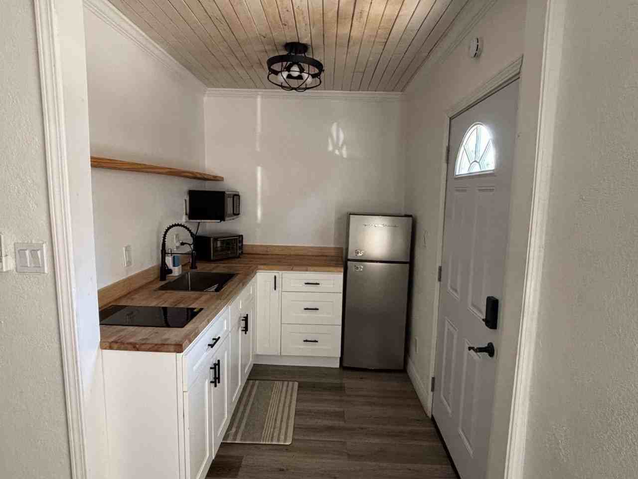 1885 Springtime Ave - Photo 7 of 12