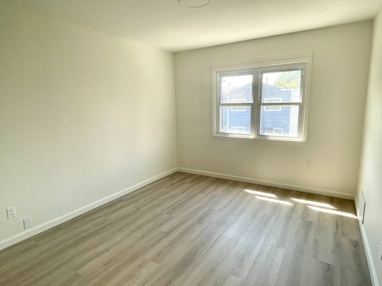 650 Baltic St #3 - Photo 3 of 7