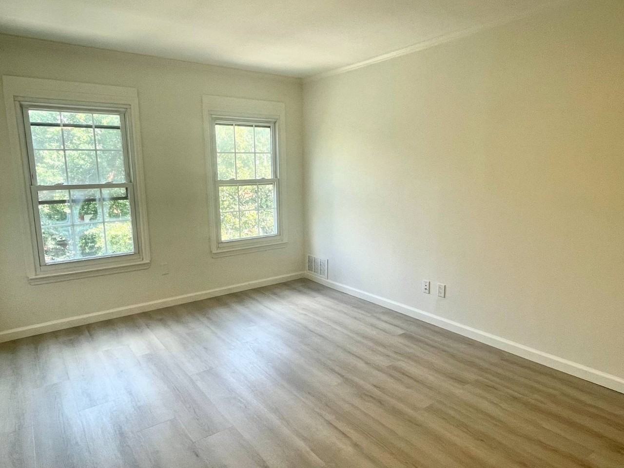 650 Baltic St #3 - Photo 4 of 7
