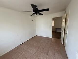 1409 Nw Avenue B - Photo 4 of 7