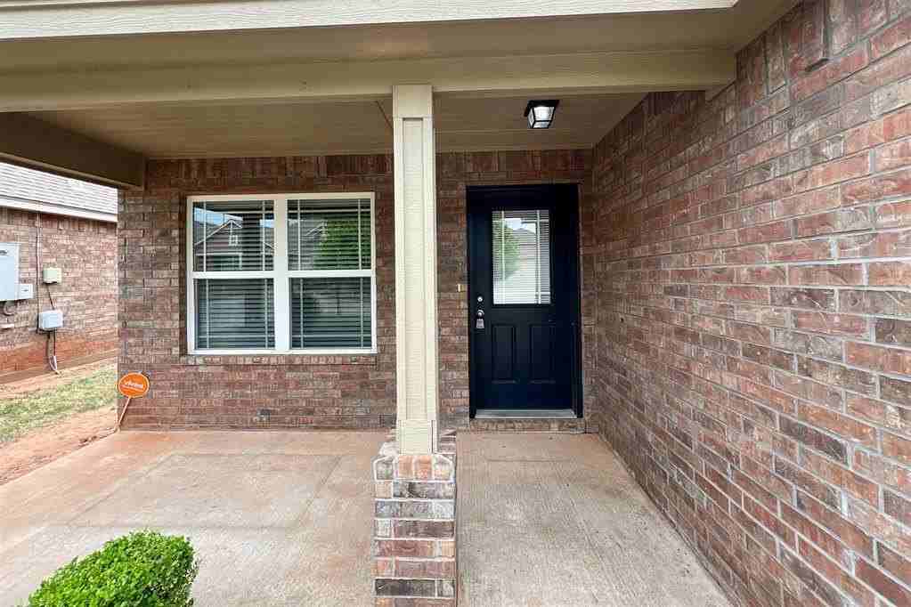 737 Christian Ln - Photo 2 of 29