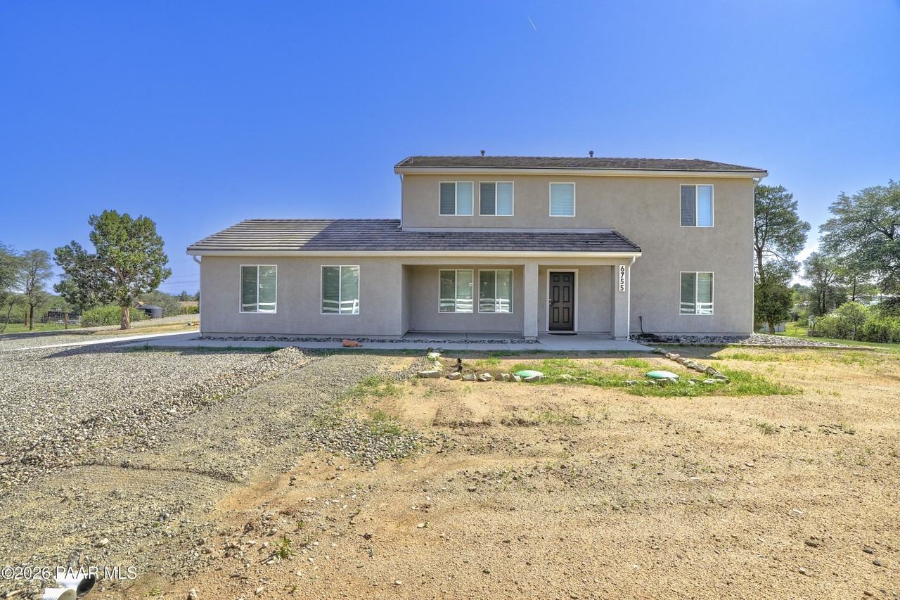 6755 N Double Tree Rd - Photo 3 of 41