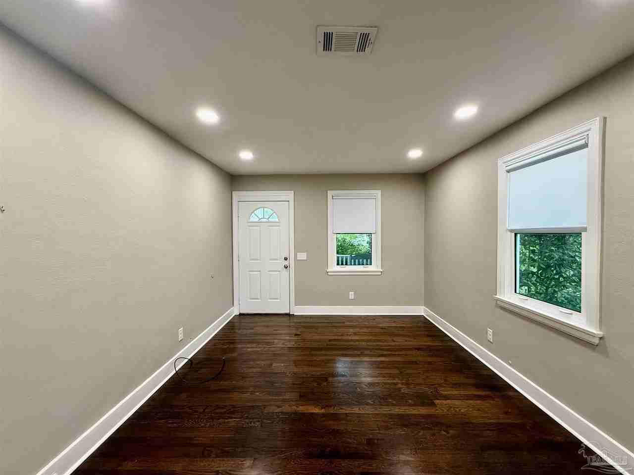 2050 N 13th Ave - Photo 2 of 21