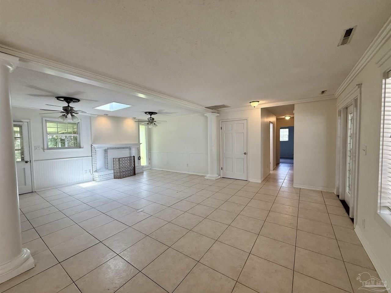 204 Nandina Rd - Photo 6 of 16