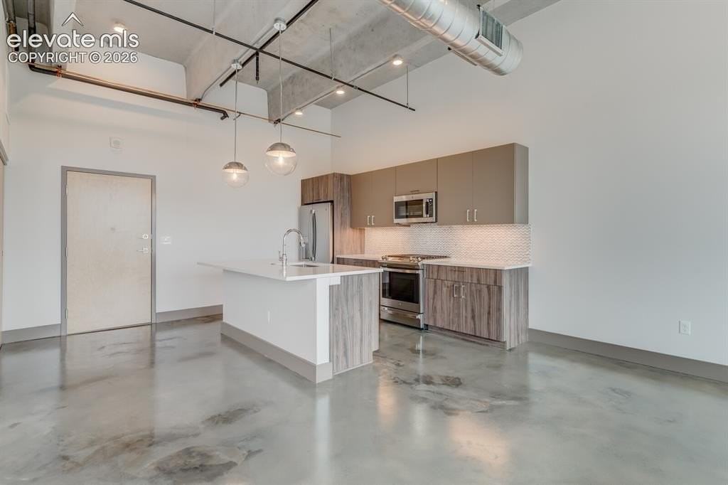 415 E Pikes Peak Ave #403 - Photo 3 of 14