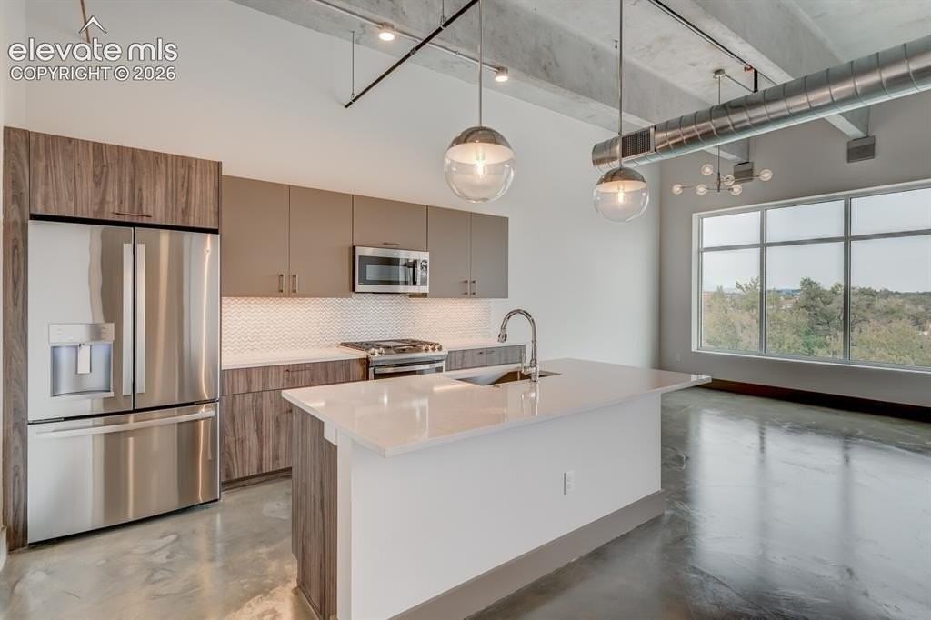 415 E Pikes Peak Ave #403 - Photo 4 of 14