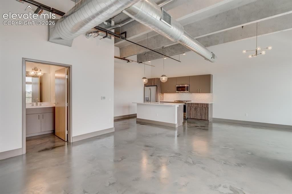 415 E Pikes Peak Ave #403 - Photo 7 of 14