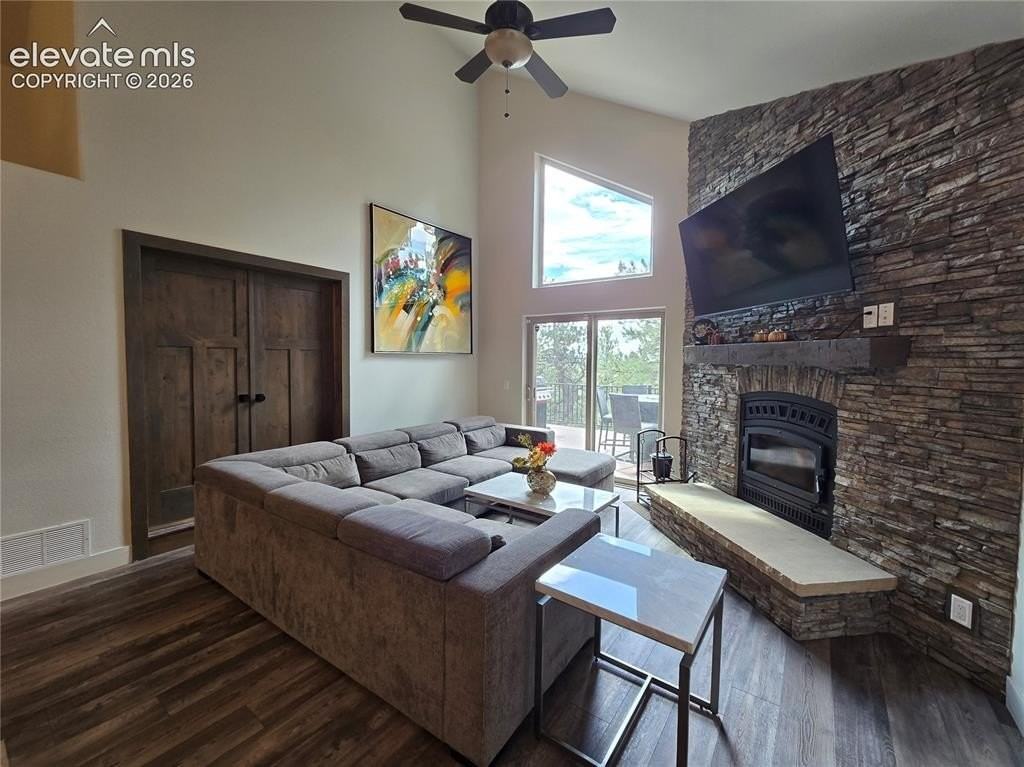 310 Spring Creek Dr - Photo 6 of 45