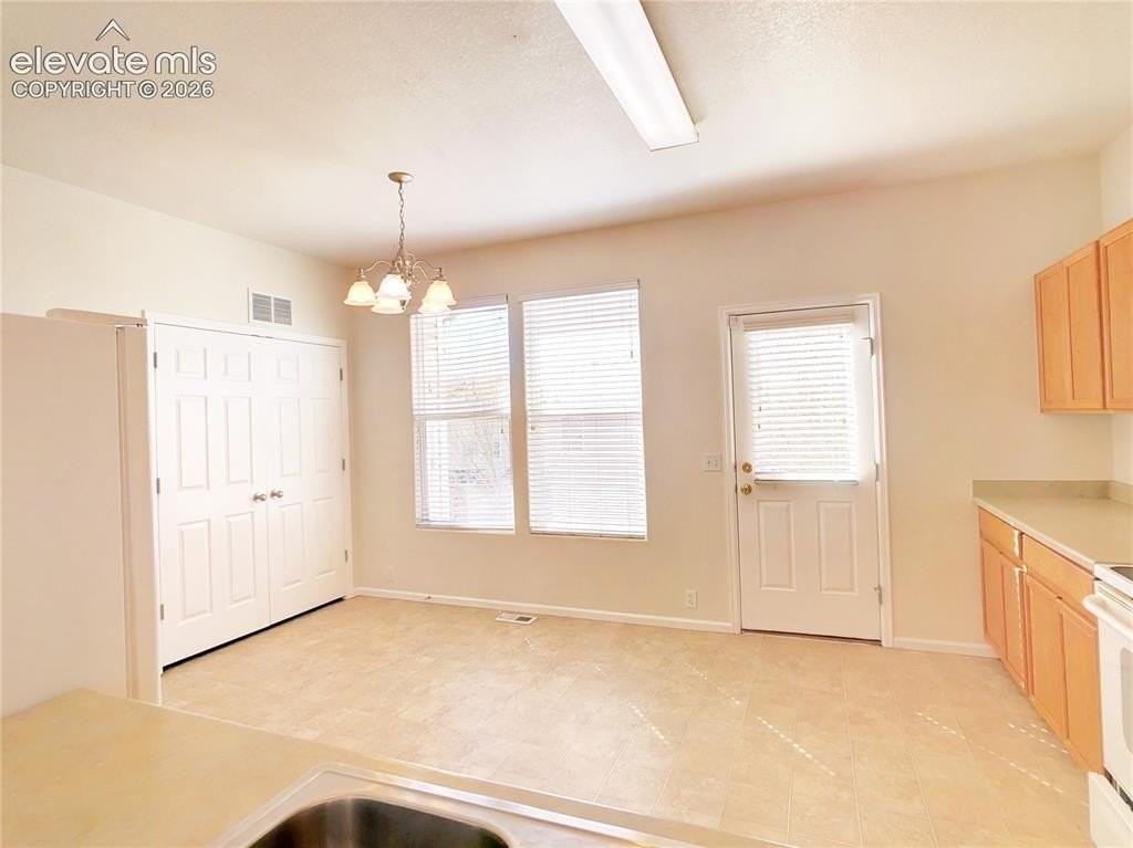 2723 Scotchbroom Pt - Photo 5 of 15