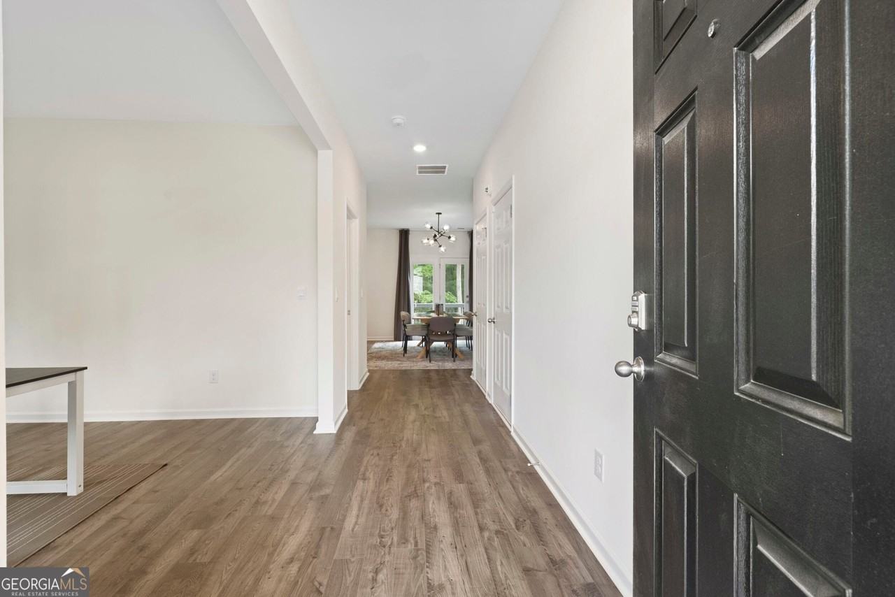 3645 Beaconfield Ct Se - Photo 3 of 46