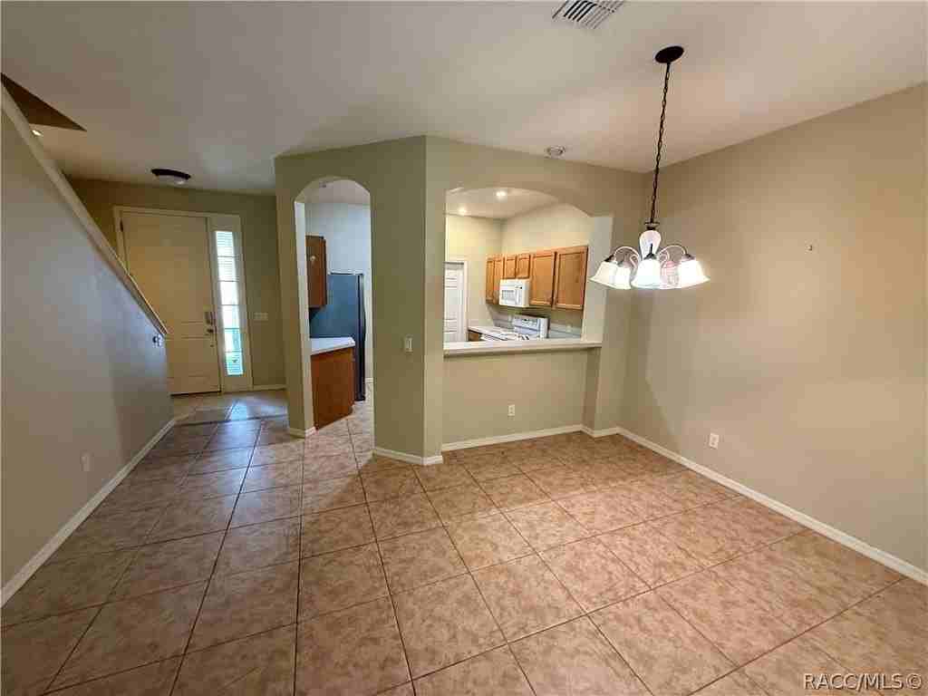 1658 W Spring Meadow Loop - Photo 2 of 31