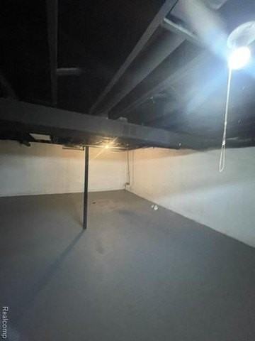 20442 Greenlawn St - Photo 4 of 4