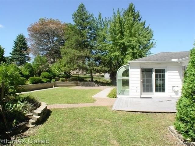 47605 Powell Rd - Photo 5 of 25