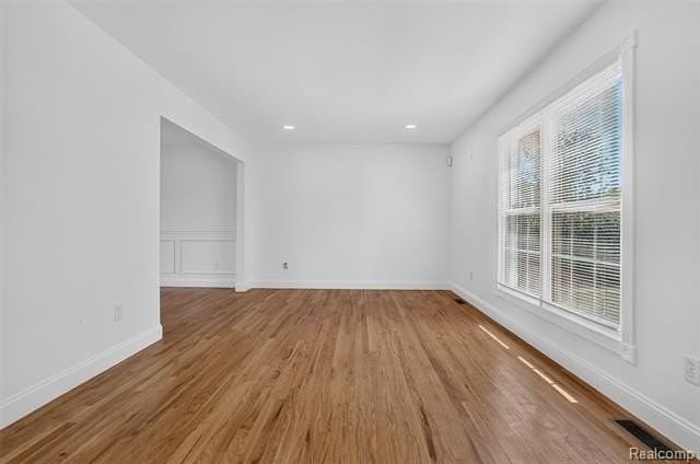 2834 Rossmoor Cir - Photo 3 of 41