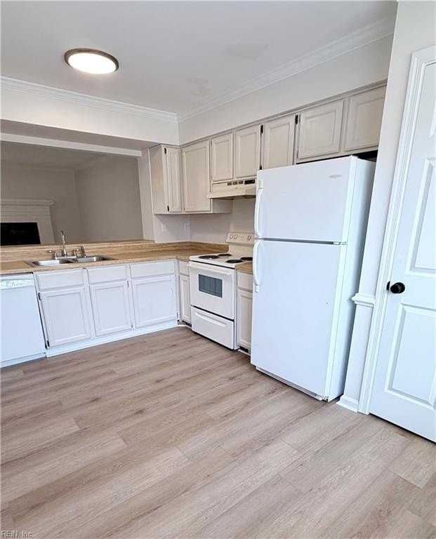 824 Nottaway Dr - Photo 4 of 19