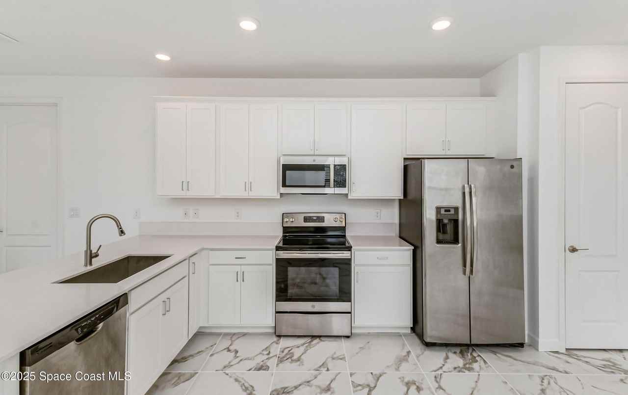2490 Treasure Cay Ln - Photo 6 of 46