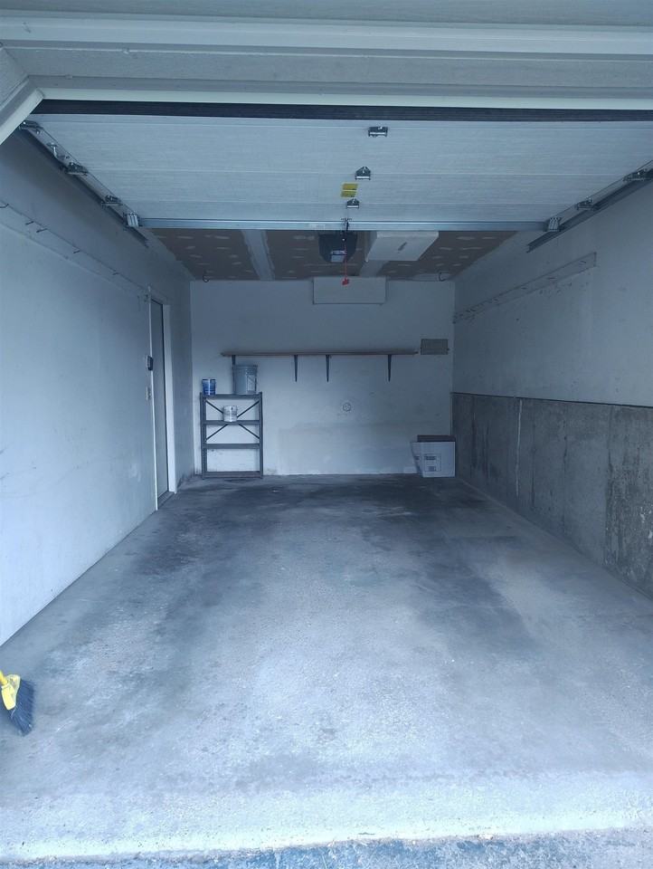 701 Iroquois Ct - Photo 4 of 16