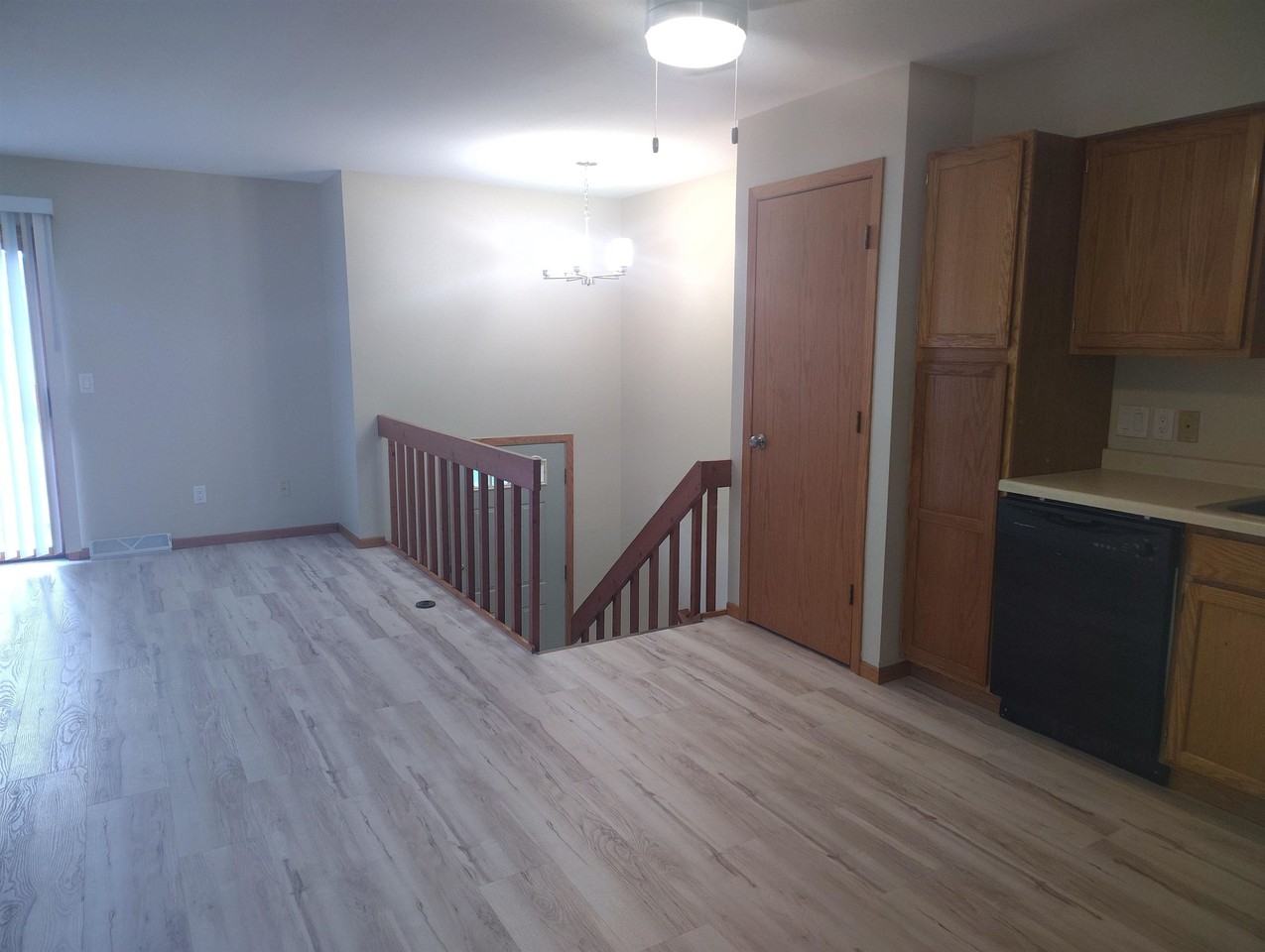 701 Iroquois Ct - Photo 7 of 16