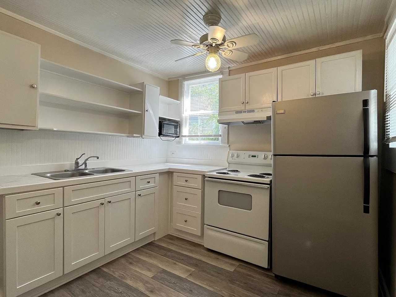 25 Desoto Pl #1 - Photo 2 of 12