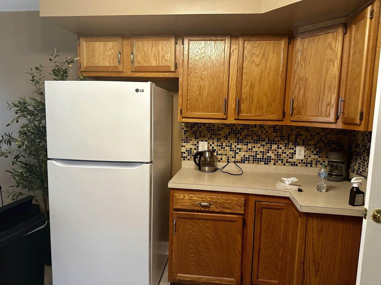1716 Logan Ave - Photo 4 of 12