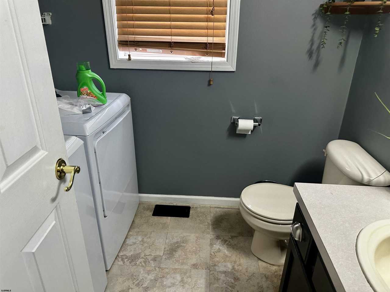 1716 Logan Ave - Photo 6 of 12