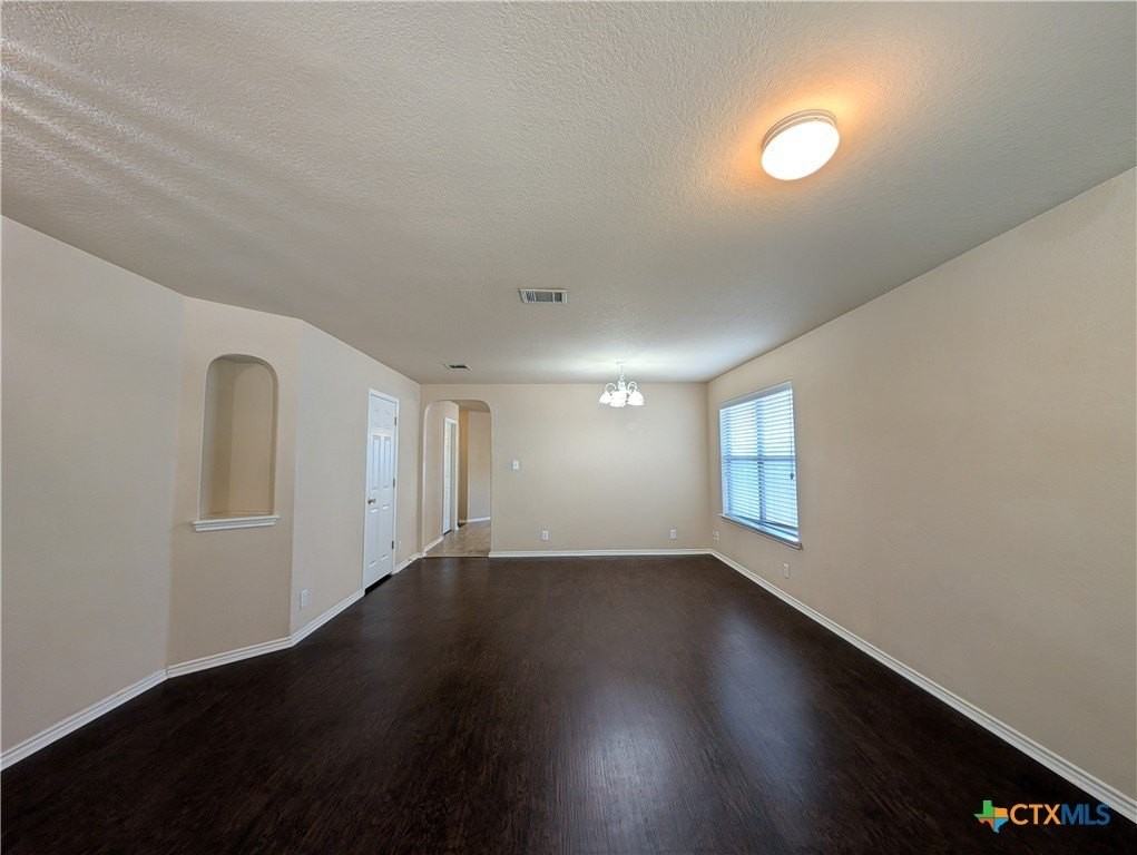 249 Val Verde Dr - Photo 4 of 37