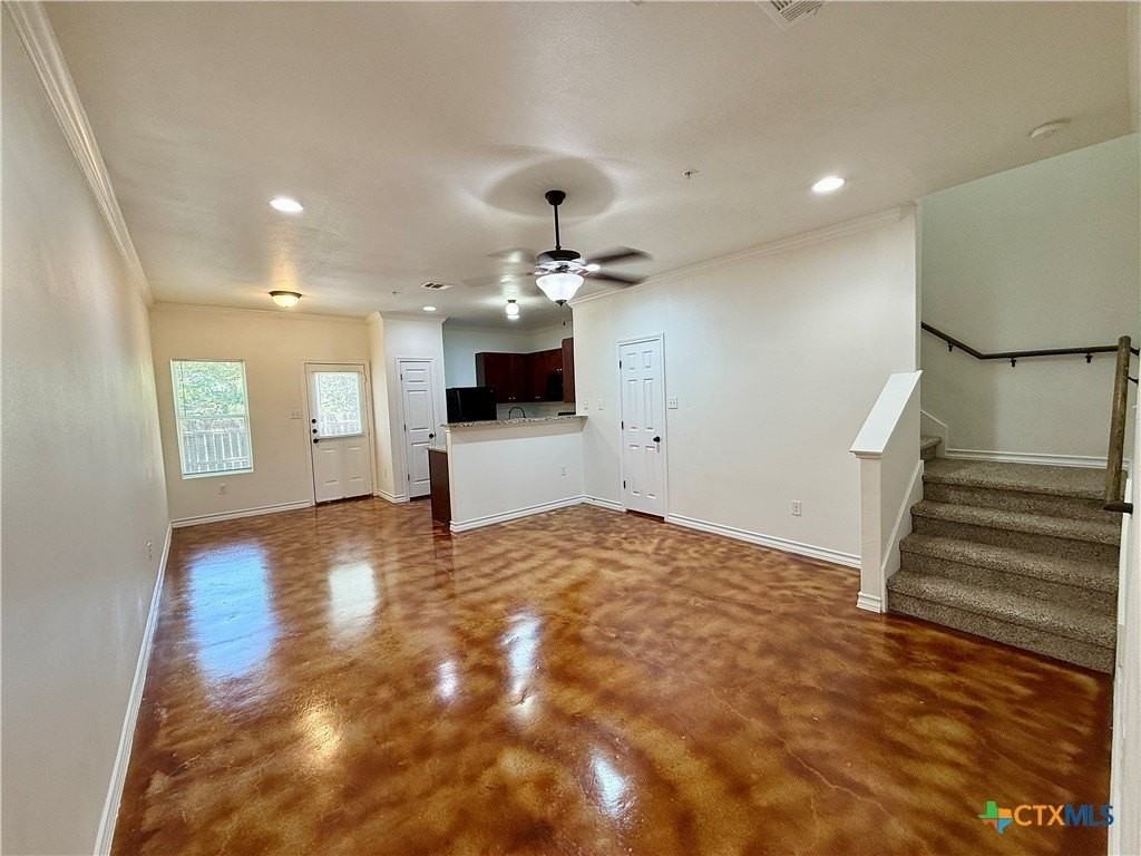91 Plaza Dr #2 - Photo 2 of 20