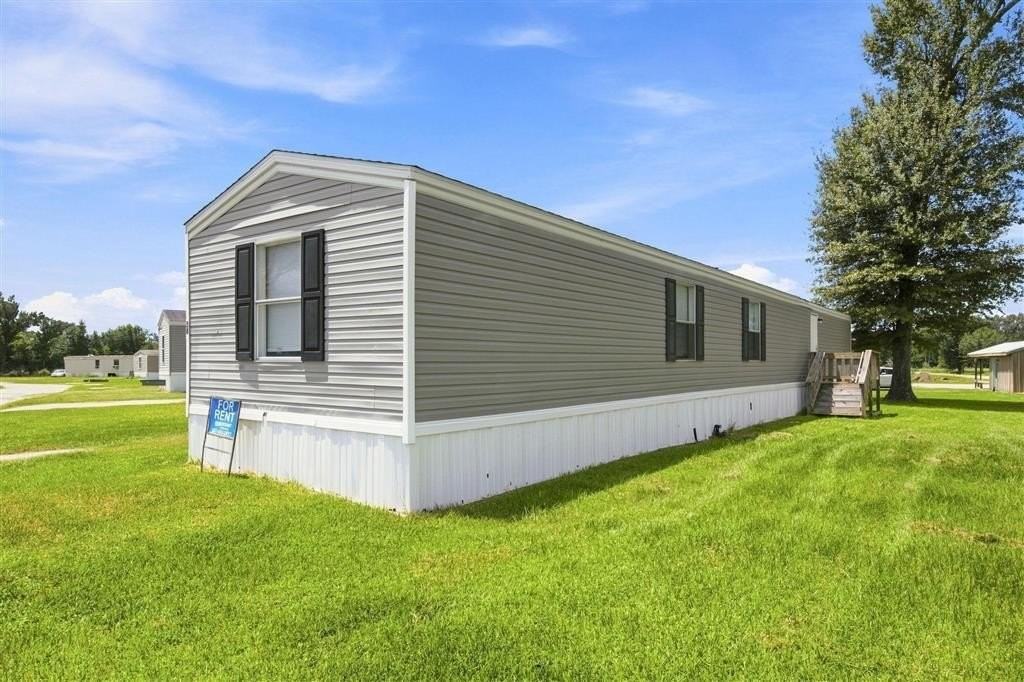 583 I 10 Mobile Village Rd - Photo 2 of 11