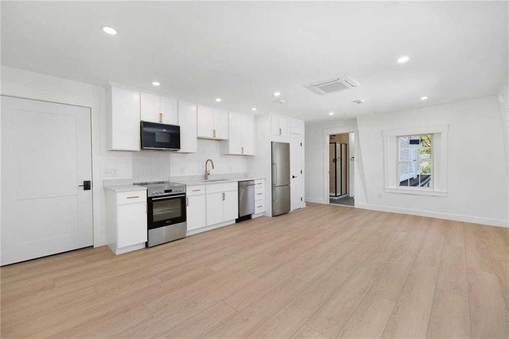 5 Melrose St #5 - Photo 6 of 15