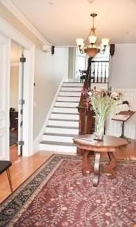 390 Broadway - Photo 2 of 4