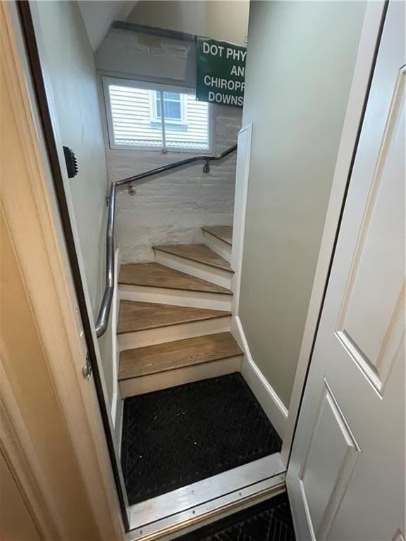 390 Broadway - Photo 3 of 4