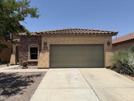 featured image of 880 W Calle Valenciana