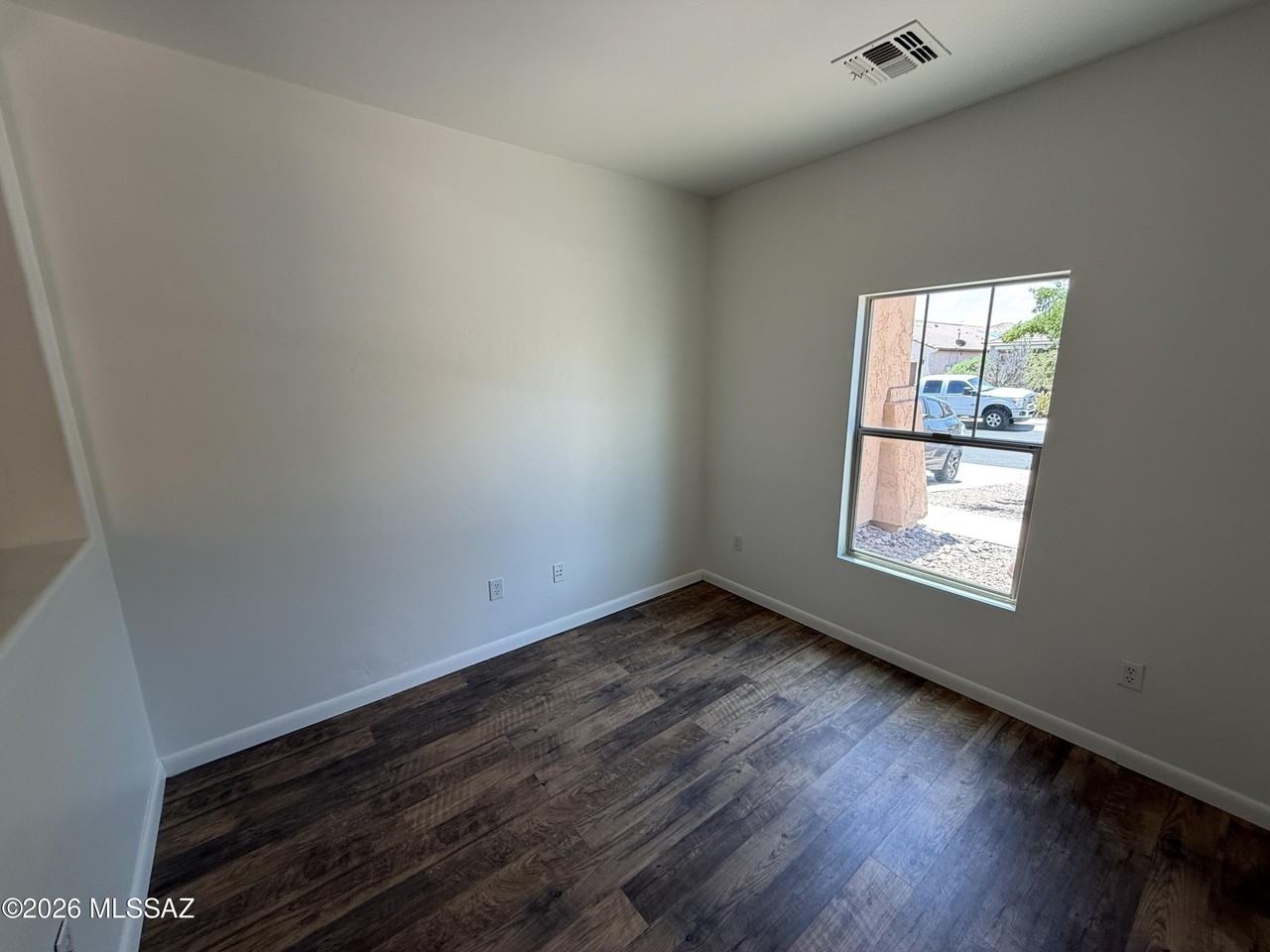 880 W Calle Valenciana - Photo 3 of 12