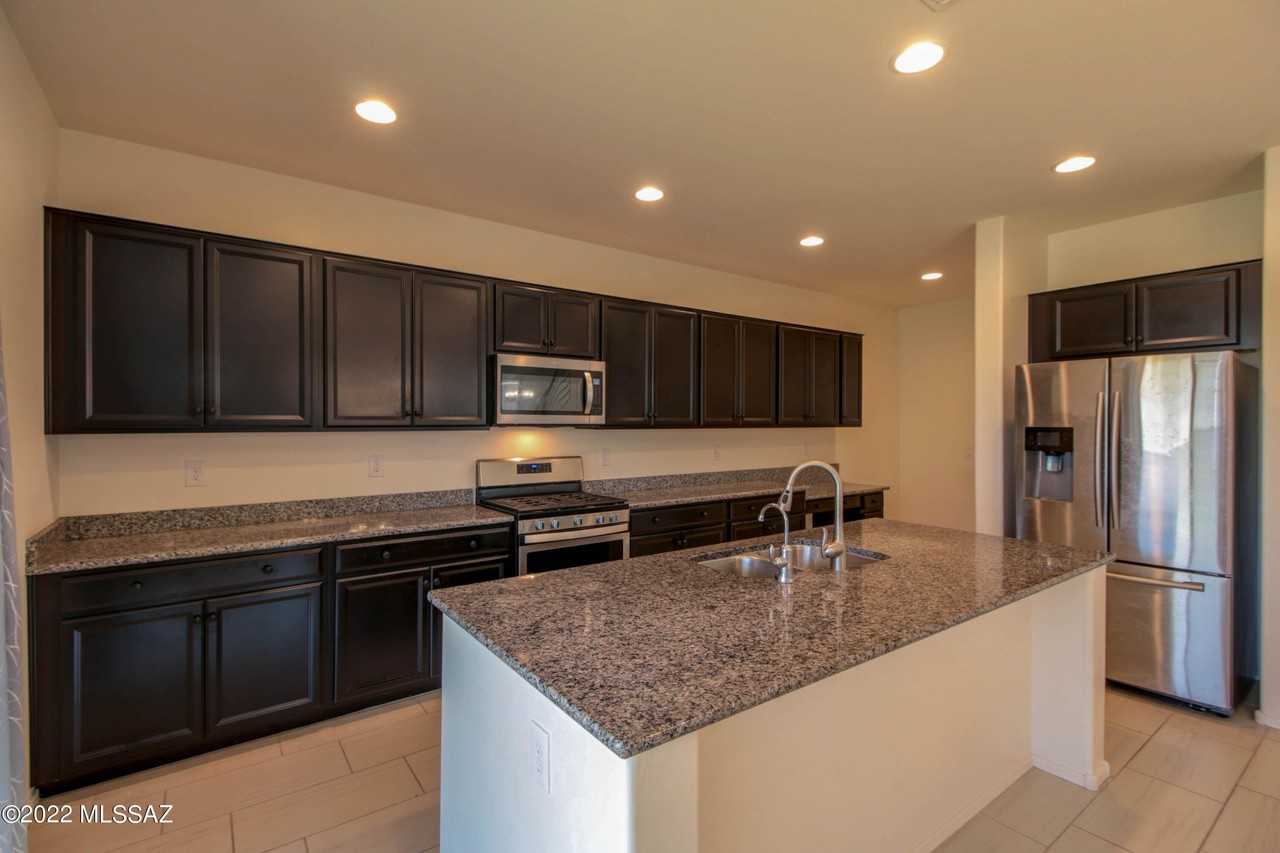 6762 E Via Arroyo Largo - Photo 7 of 25