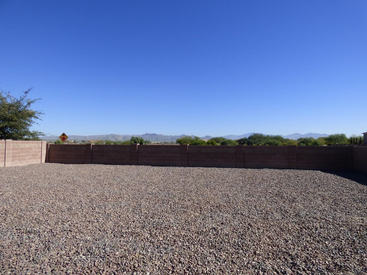 13004 N Lea Maw Dr - Photo 3 of 17