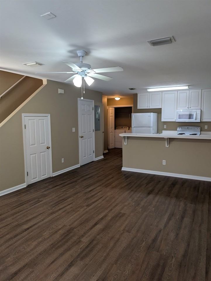 4250 Augustus Oak Ct - Photo 3 of 20