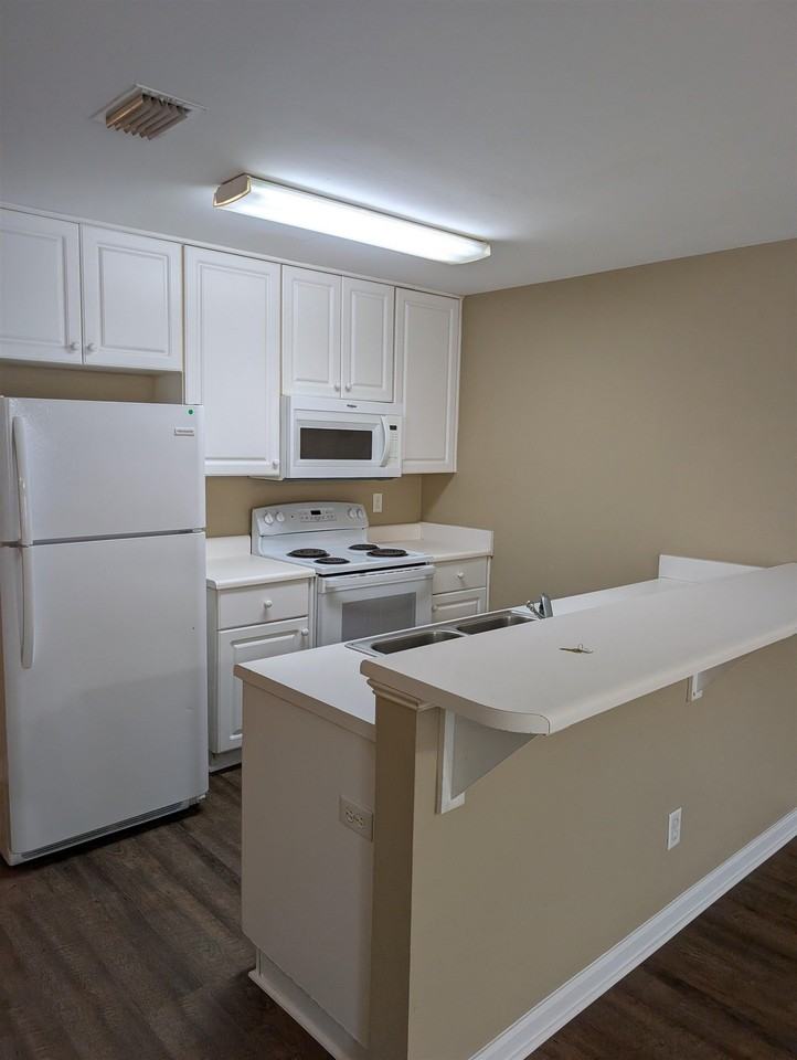 4250 Augustus Oak Ct - Photo 4 of 20