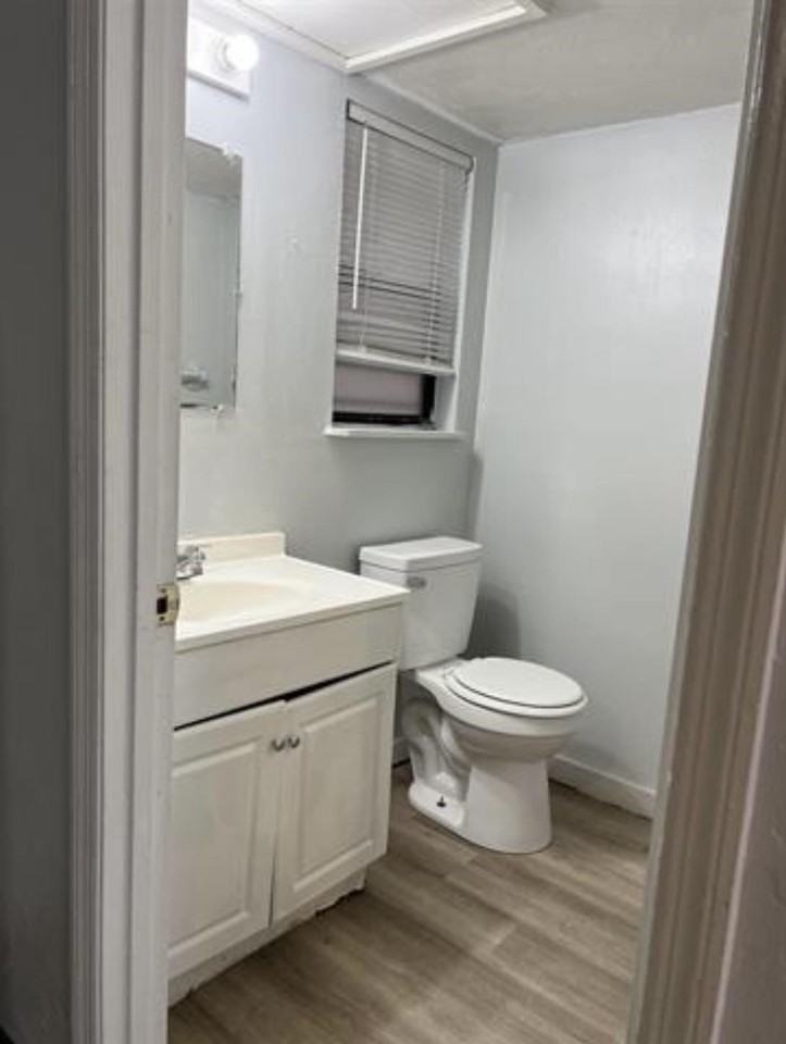1826 Nekoma Ct - Photo 5 of 12
