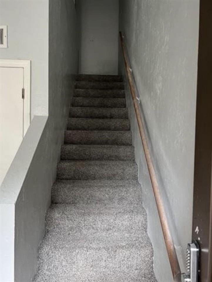 1826 Nekoma Ct - Photo 6 of 12
