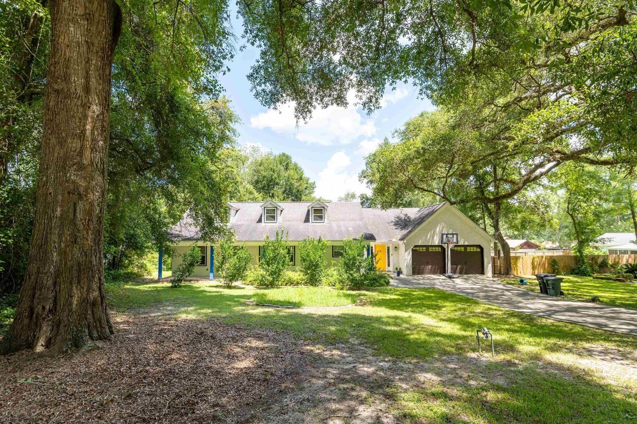 3276 N Shannon Lakes Dr - Photo 2 of 50