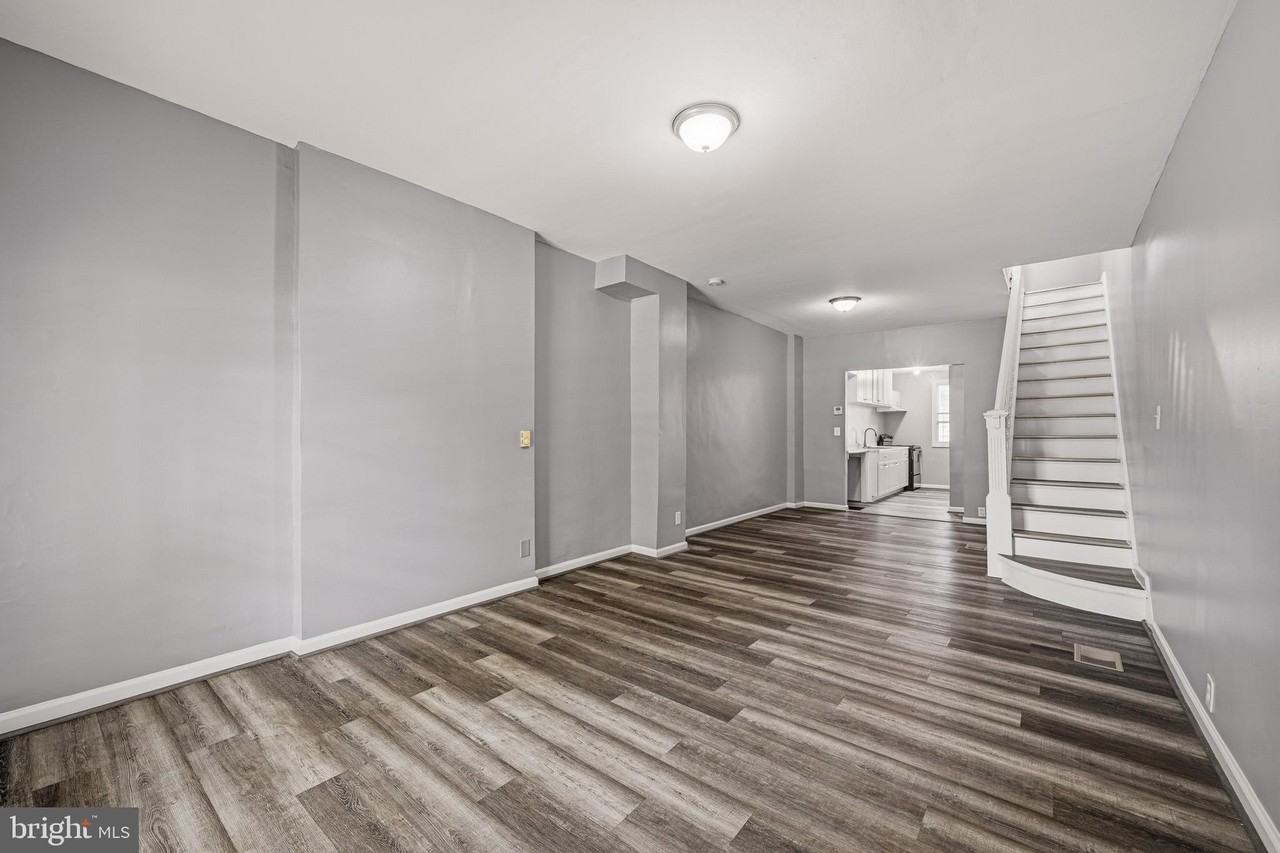 2914 E Madison St - Photo 3 of 42