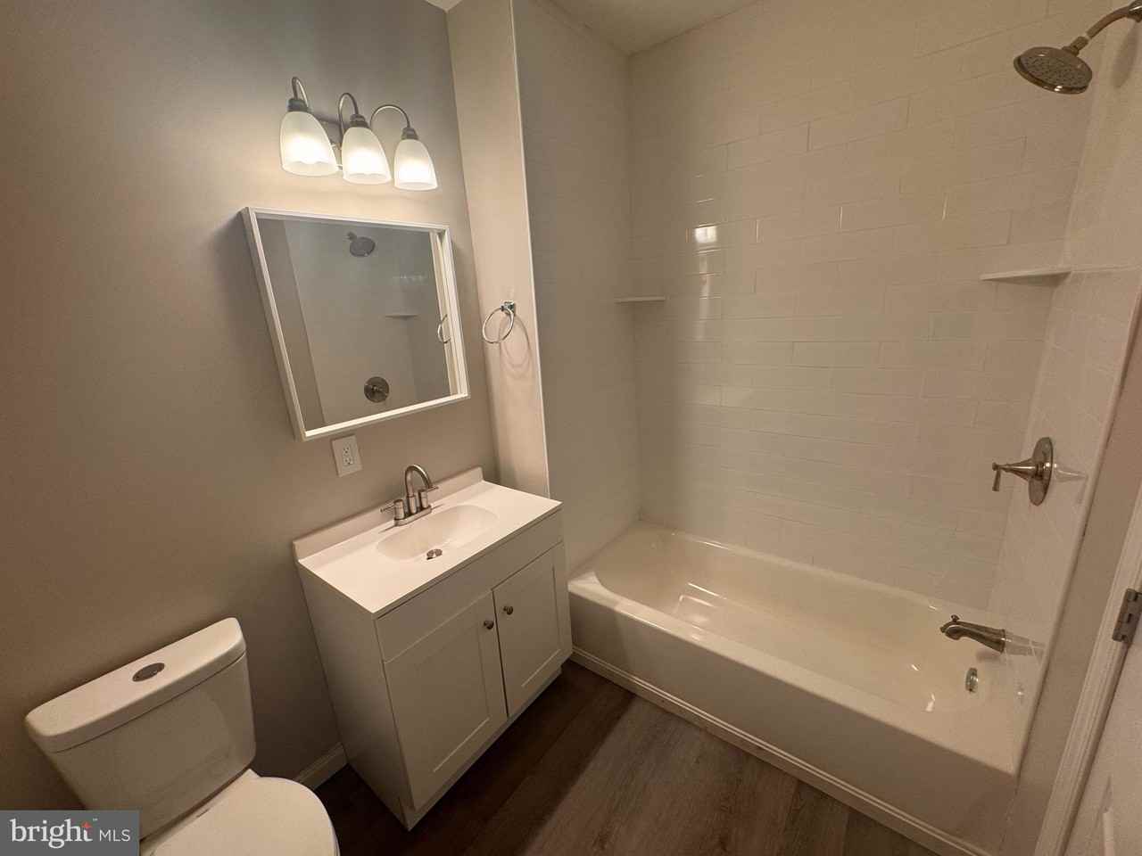 827 Harlem Ave - Photo 6 of 8