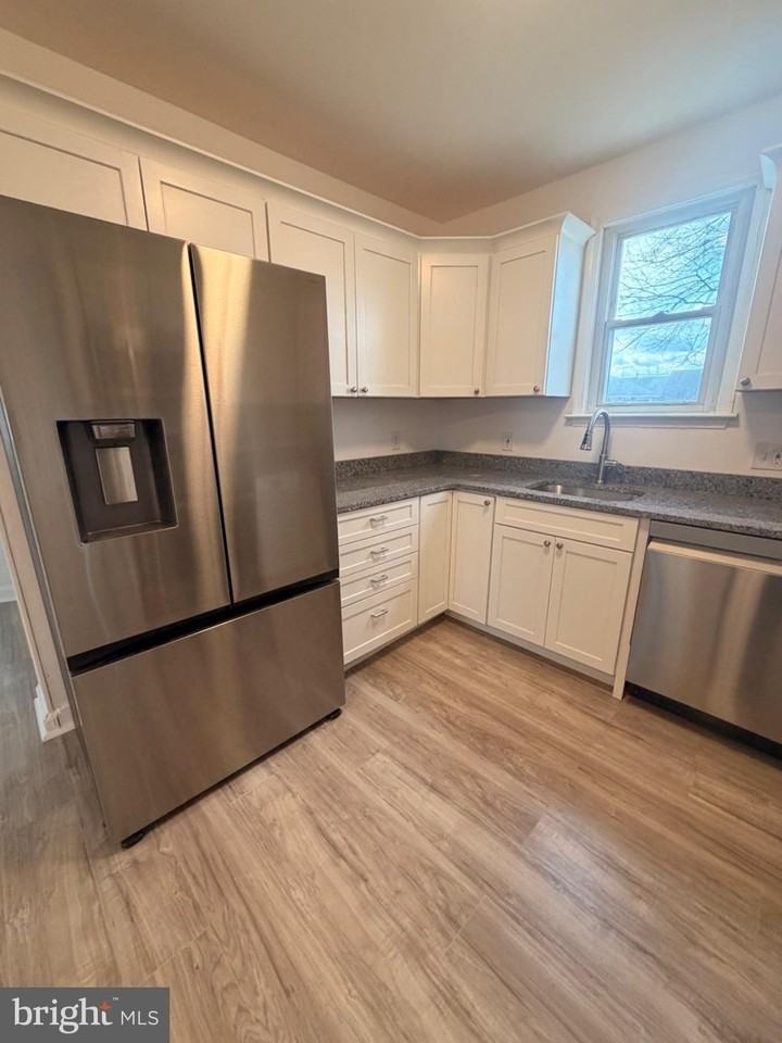8323 Bear Creek Dr - Photo 5 of 18