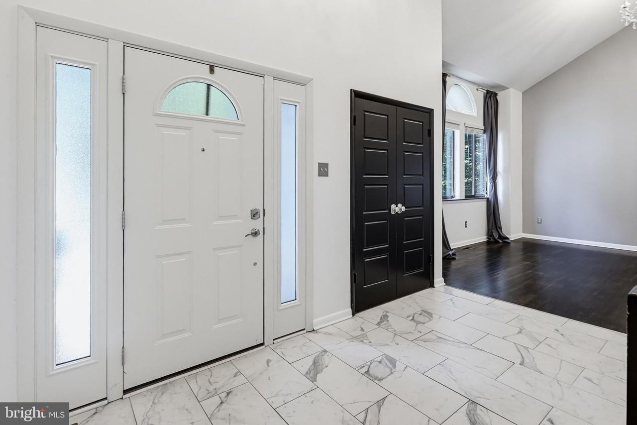 6103 Triangle Dr - Photo 6 of 50
