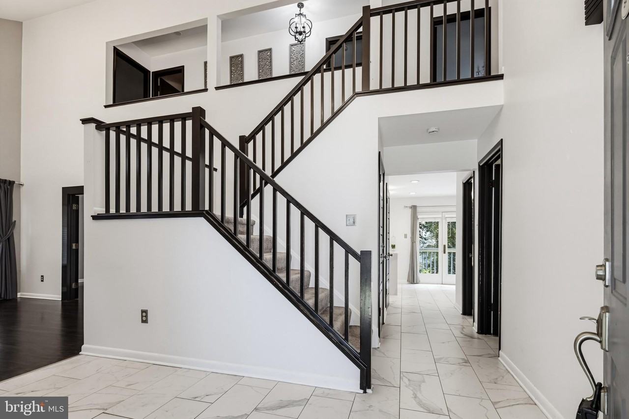 6103 Triangle Dr - Photo 7 of 50