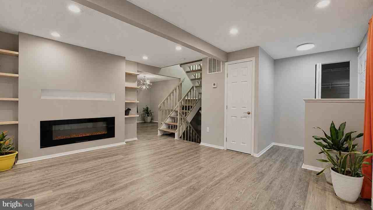 19105 Willow Spring Dr - Photo 6 of 23