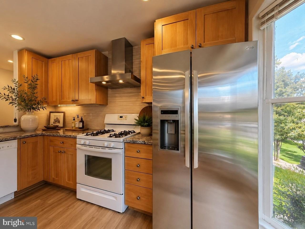 10651 Pine Haven Ter - Photo 3 of 50